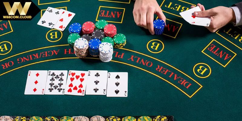 Các bộ bài giá trị trong game Poker W88