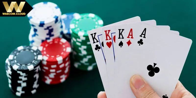 Tìm hiểu òng cược Flop có tại game Poker W88